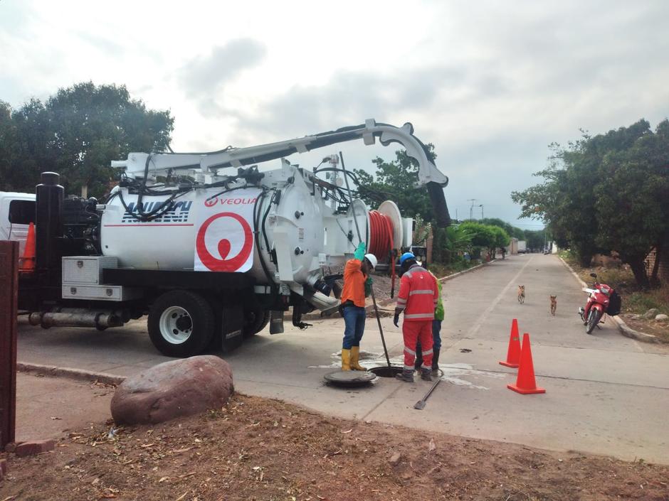 Veolia Aguas de La Guajira genera conciencia sobre la relación que tienen las emergencias por lluvia, las basuras y el uso de los sistemas de alcantarillado