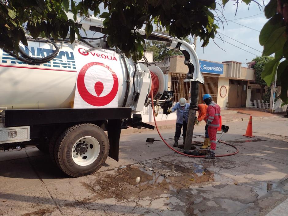Veolia Aguas de La Guajira genera conciencia sobre la relación que tienen las emergencias por lluvia, las basuras y el uso de los sistemas de alcantarillado