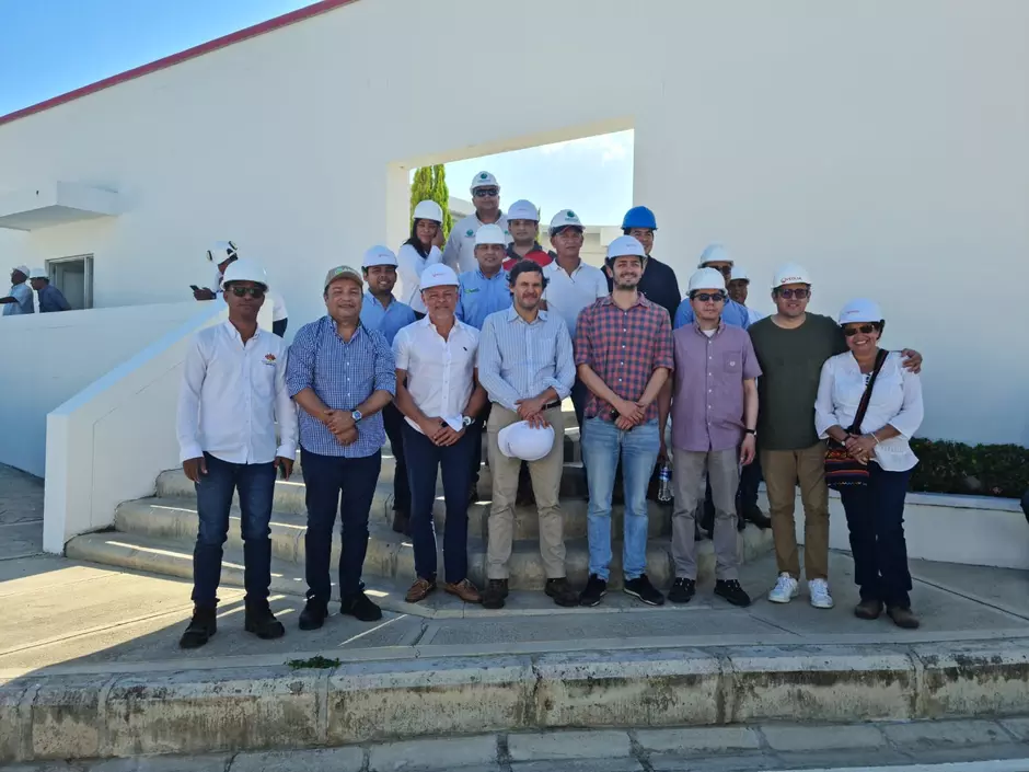 Visita ADR y Gobernador (e)